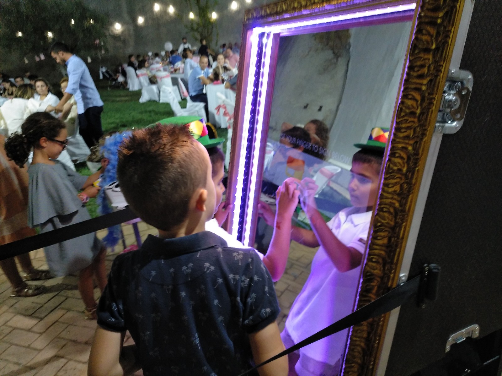 Solydeas-espejo-magico-party-bodas-fondo
